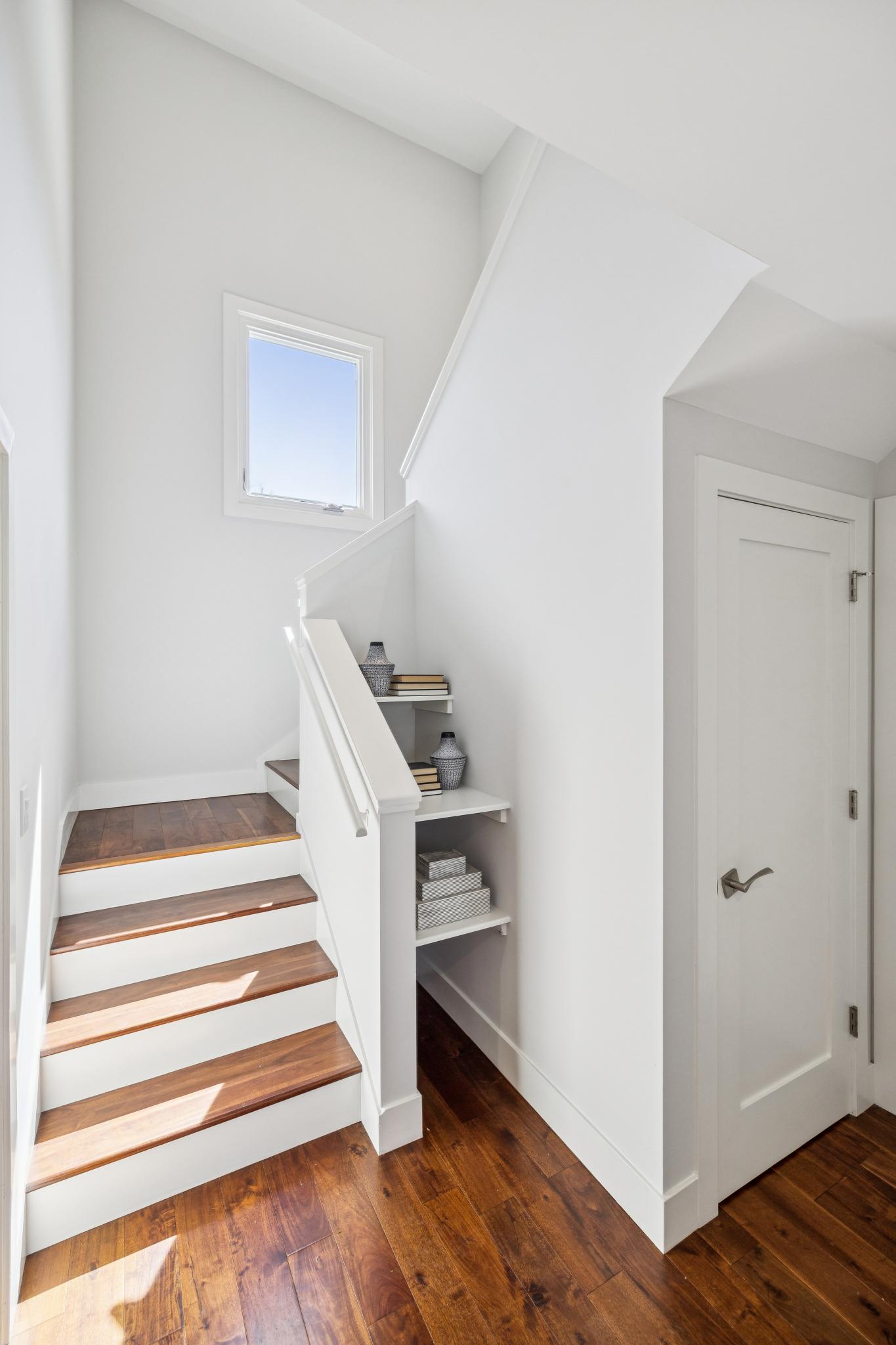 056-1800-oakdell-drive.90133.p3k.055