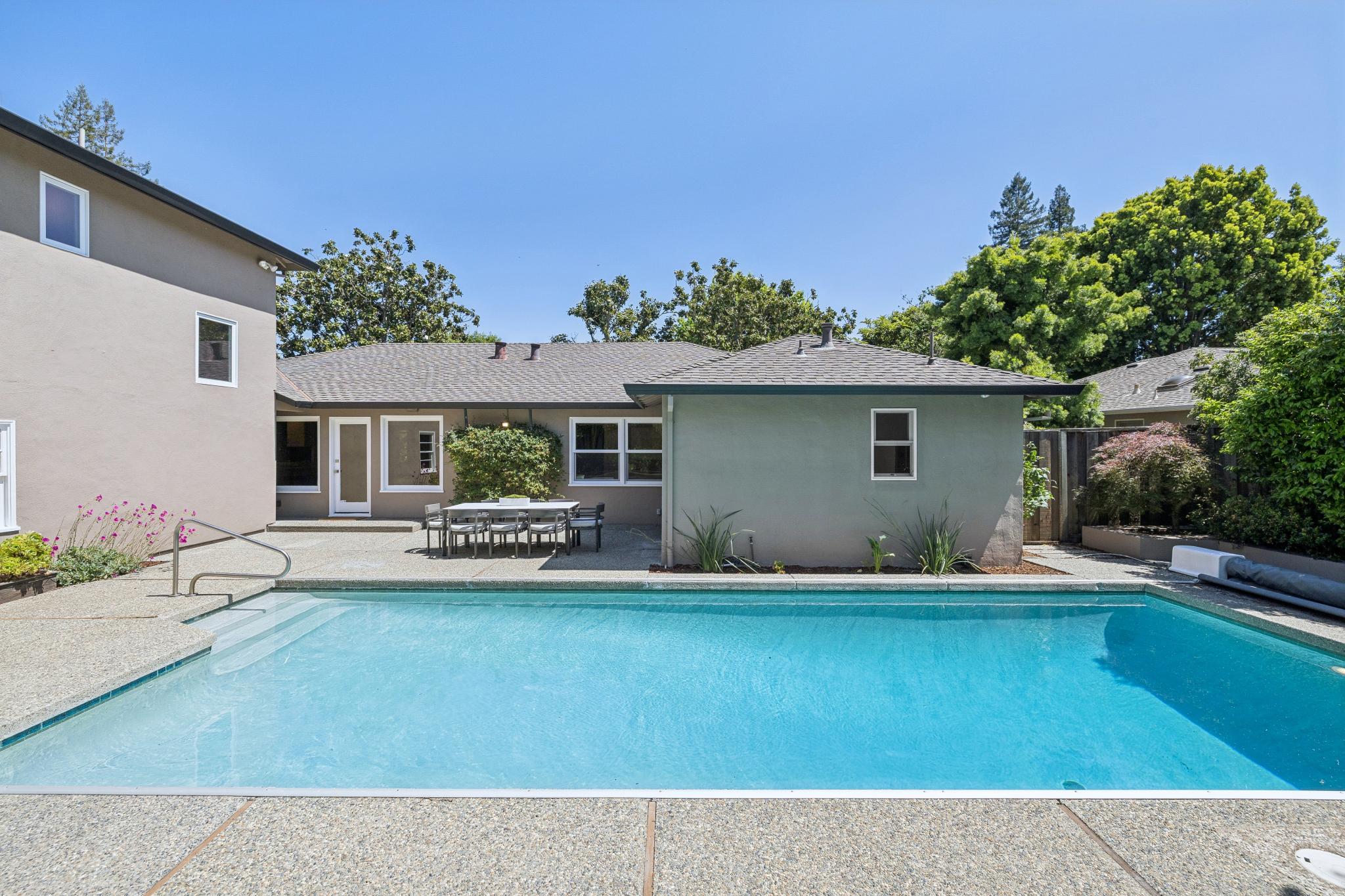 062-1800-oakdell-drive.90133.p3k.066
