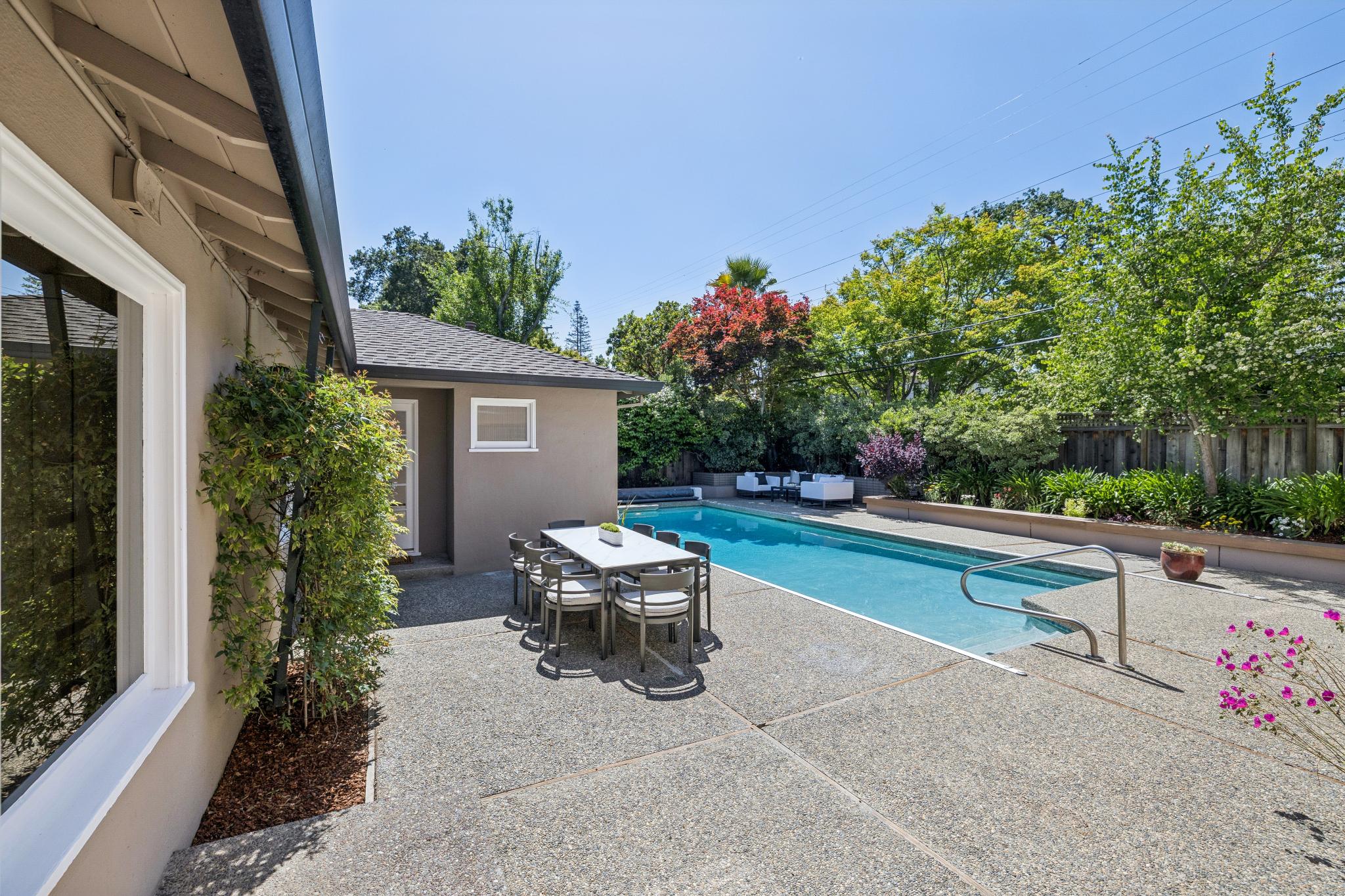 063-1800-oakdell-drive.90133.p3k.070