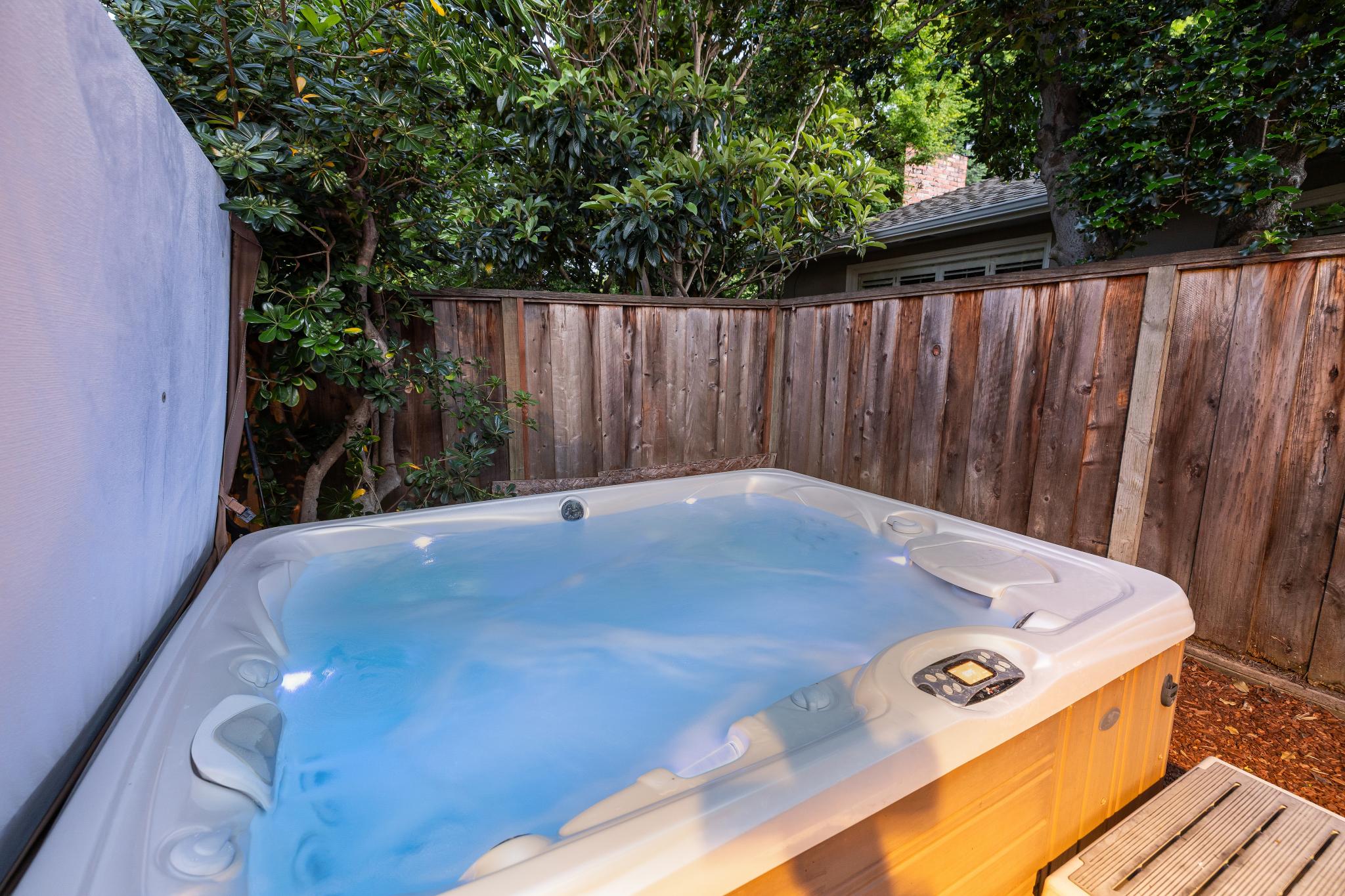 072-1800-oakdell-drive.90133.ptw.021
